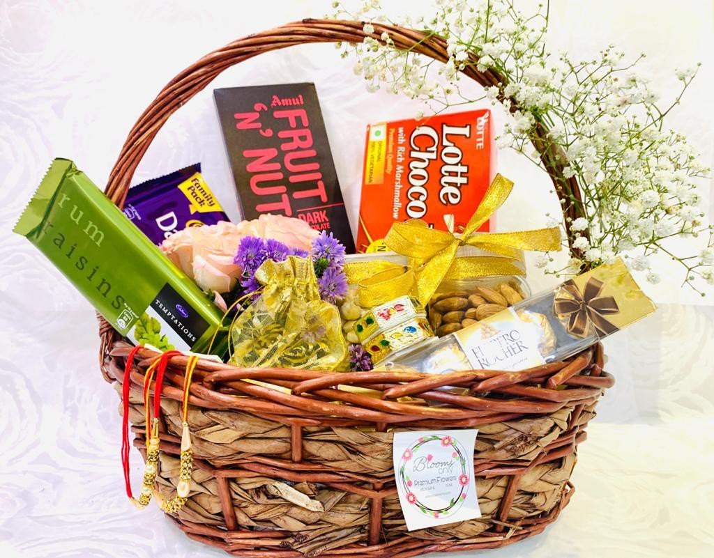 gift-hamper-basket